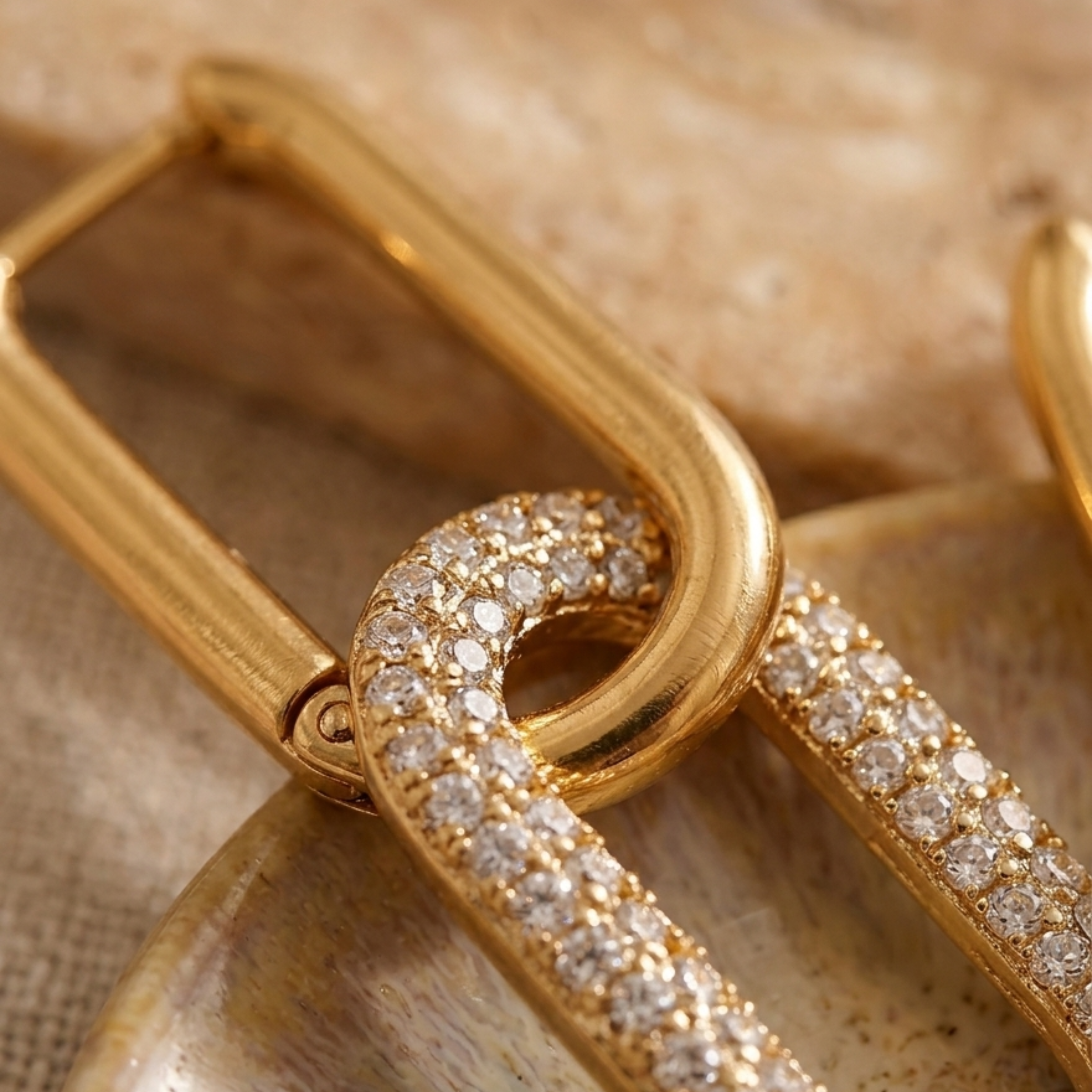 Gatsby Oval Link Dangle Earrings