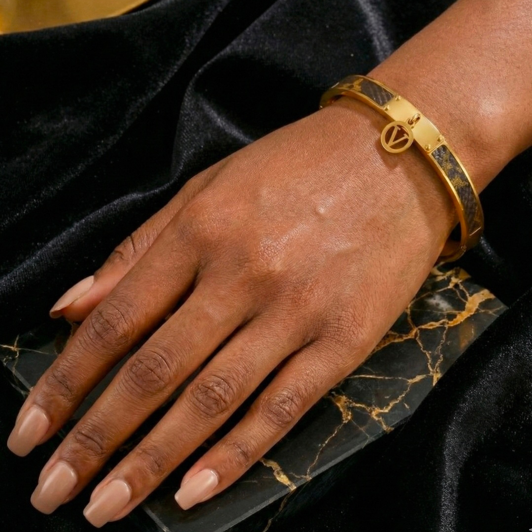 Vogue V Bracelet