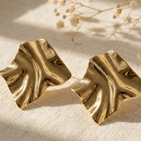 Ripple Stud Earring