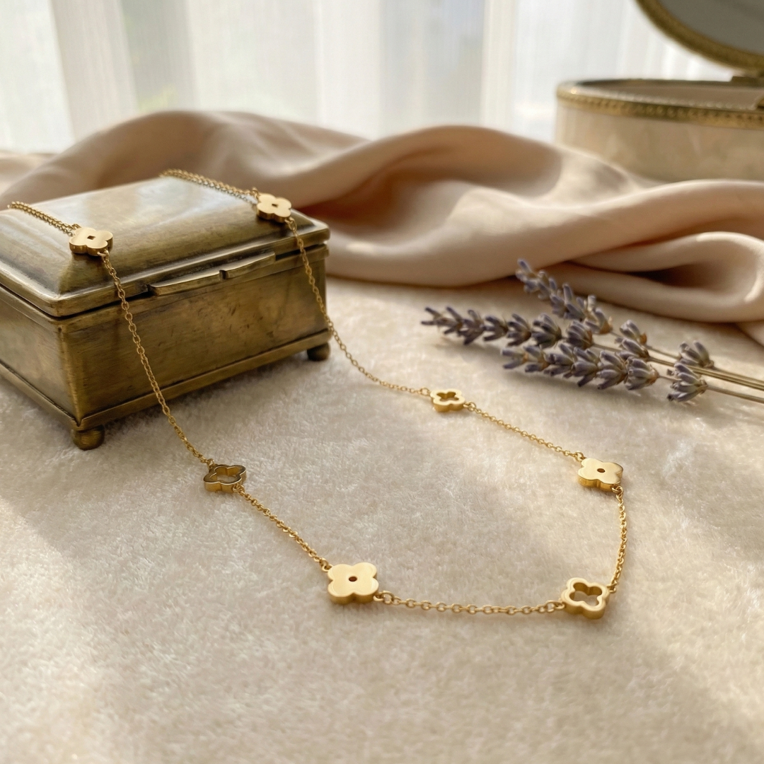 Cameron Clover Necklace